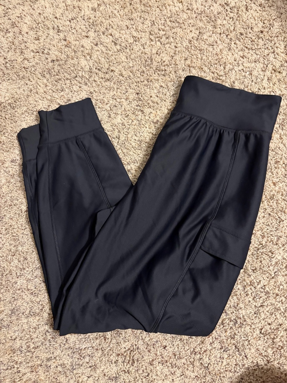 Old Navy Black High-Rise Leggings with Side Pocket